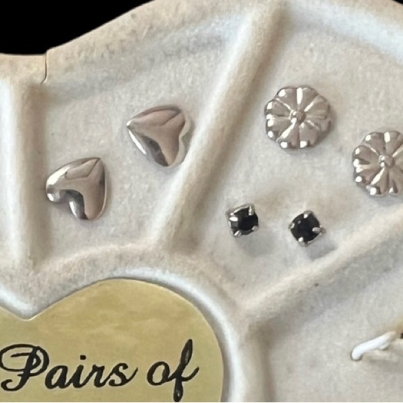 6 Pairs of Vintage Earrings NEW See Closeup Photos - Picture 4 of 4